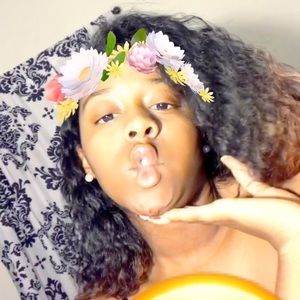 Meet your Posher, Destiny